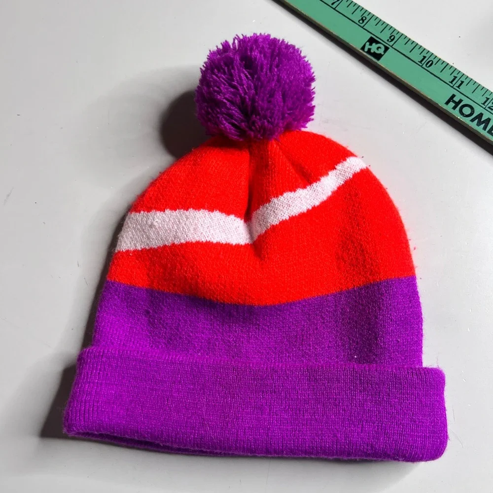 Nike Youth Beanie‎ Hat Purple Red White Swoosh Pom Pom Knit Cap 2547-457